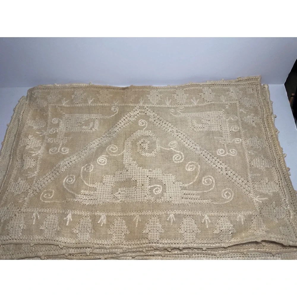 Unbranded Placemats Beige Good Hand Embroidered Linen Vintage Set of 5